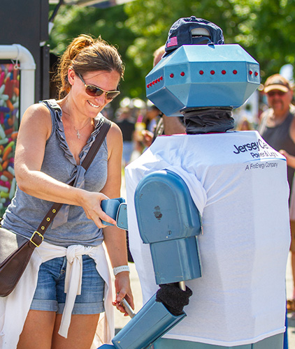 Oscar the Robot greeting Fairgoers